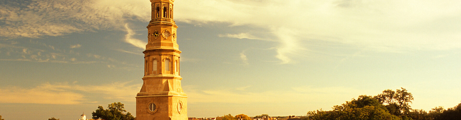 A tall church building in Charleston, SC.